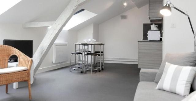 Suites De La Tour Perigueux Centre Habitación foto
