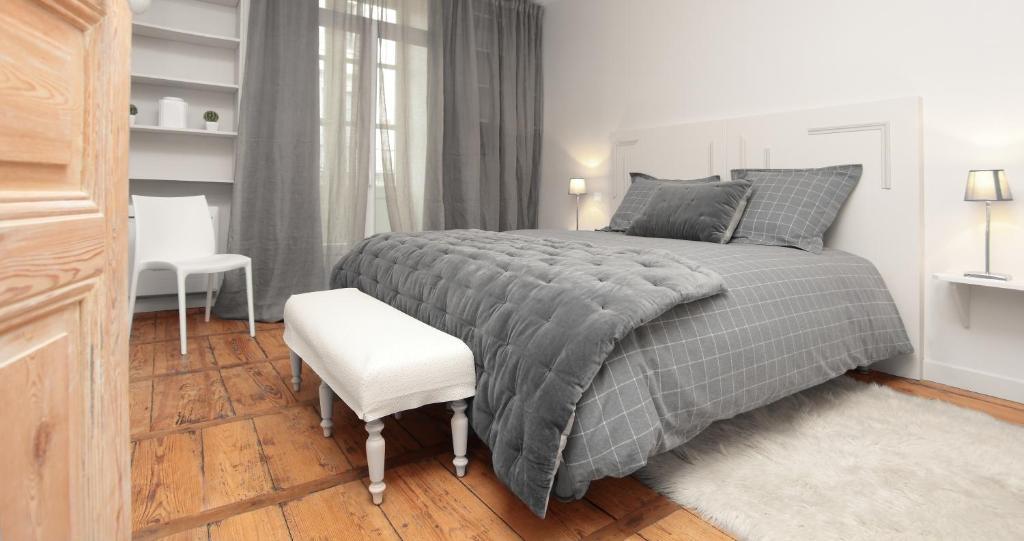 Suites De La Tour Perigueux Centre Habitación foto